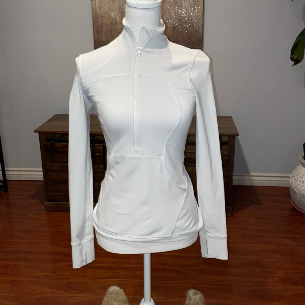 Lululemon pull over jacket size 4